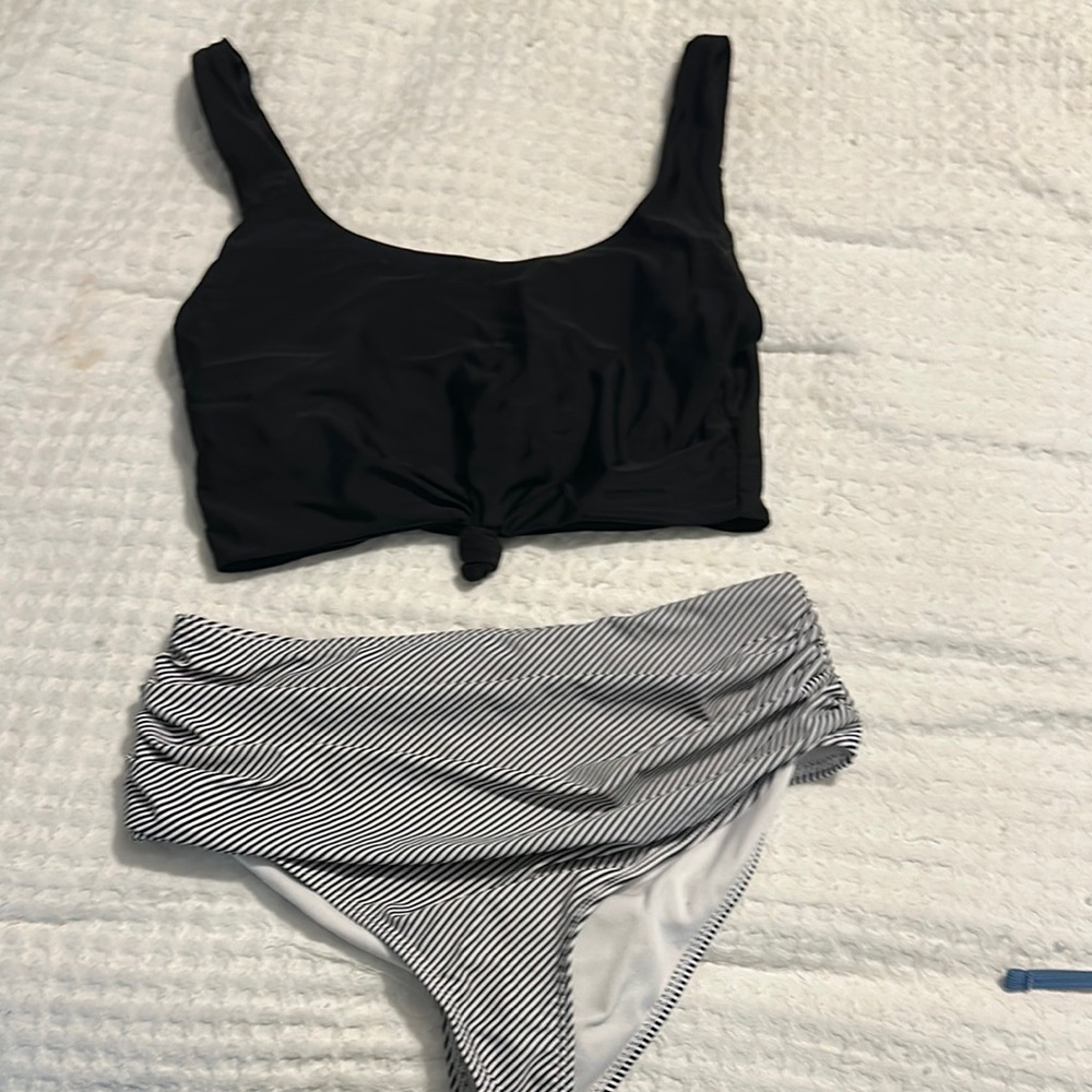 Black and White Bikini Set